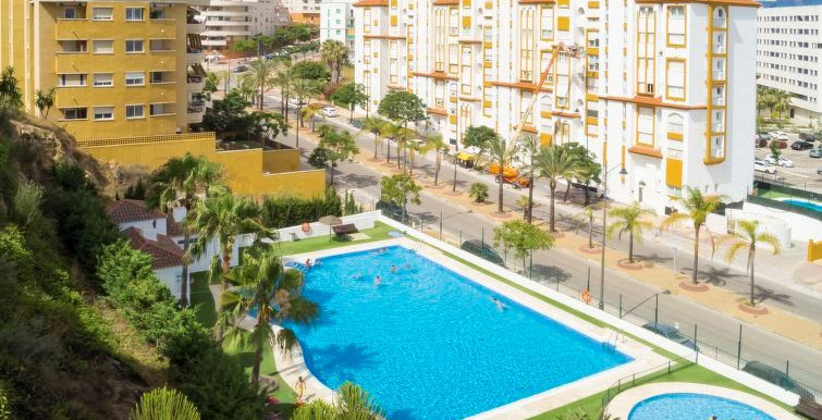 IN ESTEPONA 500m FROM THE SEA