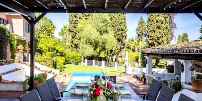 SPACIOUS VILLA IN TORREMOLINOS