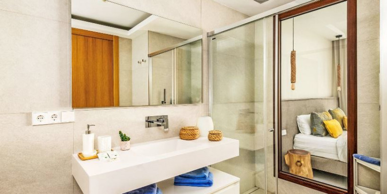 LUXURY APARTMENT IN BENAHAVÍS