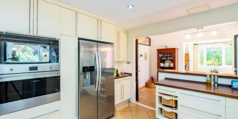 SPACIOUS VILLA IN TORREMOLINOS