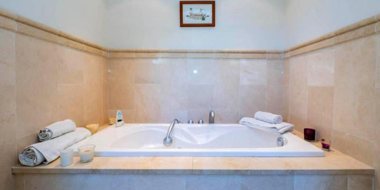 SPACIOUS VILLA IN TORREMOLINOS