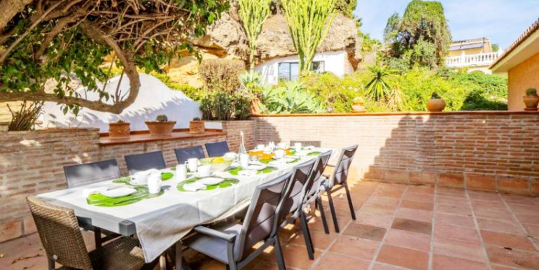 SPACIOUS VILLA IN TORREMOLINOS