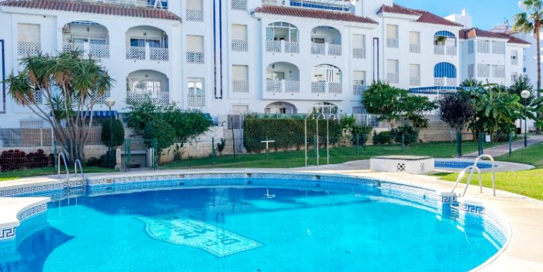 ACOGEDOR PISO TORREMOLINOS
