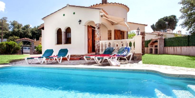 COSY VILLA IN CALONGE COSY VILLA IN CALONGE