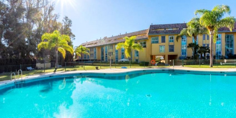 DÚPLEX EN LA BAHIA DE MARBELLA