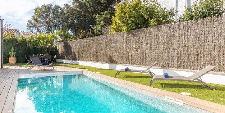 IN CALONGE 800m FROM THE SEA IN CALONGE 800m FROM THE SEA