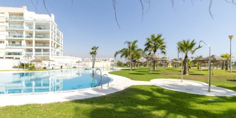 IN ROQUETAS 50m FROM THE SEA IN ROQUETAS 50m FROM THE SEA