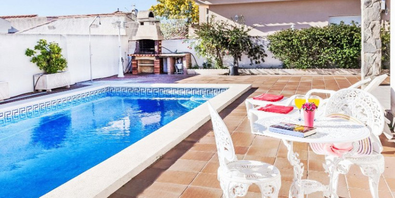 MIAMI PLATJA 490m DEL MAR MIAMI PLATJA 490m DEL MAR