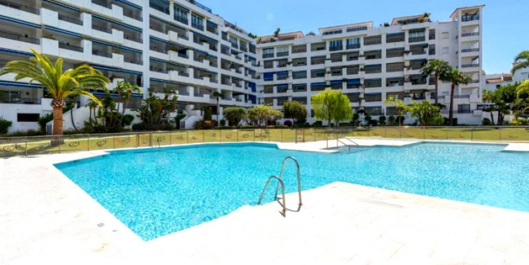 ELEGANTE PISO PUERTO BANÚS