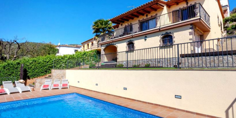 LUMINOSA VILLA EN CALONGE LUMINOSA VILLA EN CALONGE