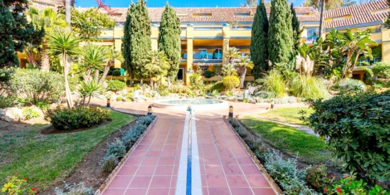 DÚPLEX EN LA BAHIA DE MARBELLA