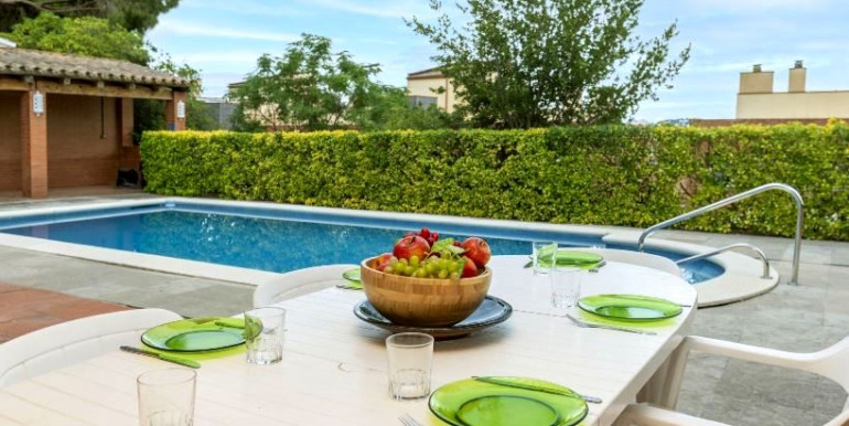 IN CALONGE 450m FROM THE SEA IN CALONGE 450m FROM THE SEA