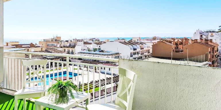 TORREMOLINOS A 110m DEL MAR