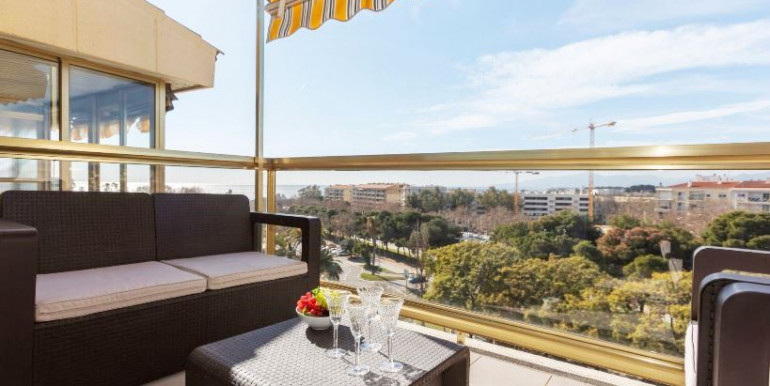 LARGE PENTHOUSE IN CAMBRILS LARGE PENTHOUSE IN CAMBRILS