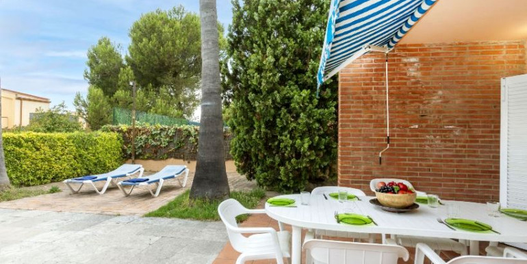 IN CALONGE 450m FROM THE SEA IN CALONGE 450m FROM THE SEA