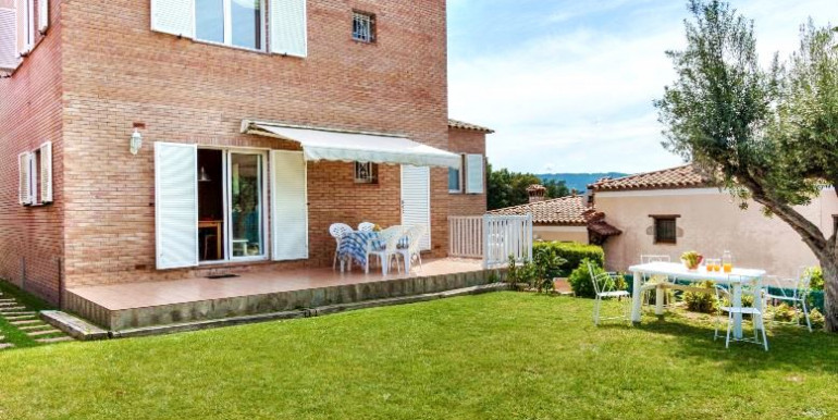 SOLEADA VILLA EN CALONGE SOLEADA VILLA EN CALONGE