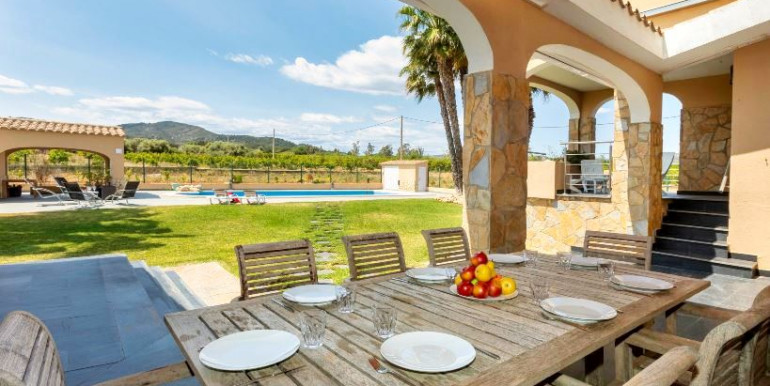 LARGE VILLA IN PEÑISCOLA