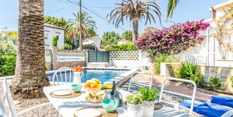 EMPURIABRAVA 890m FROM THE SEA EMPURIABRAVA 890m FROM THE SEA