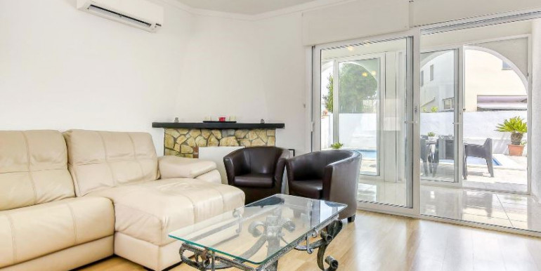 EMPURIABRAVA A 450m DEL MAR EMPURIABRAVA A 450m DEL MAR