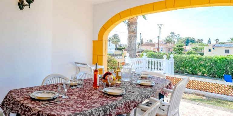 HOLIDAY VILLA IN DÉNIA