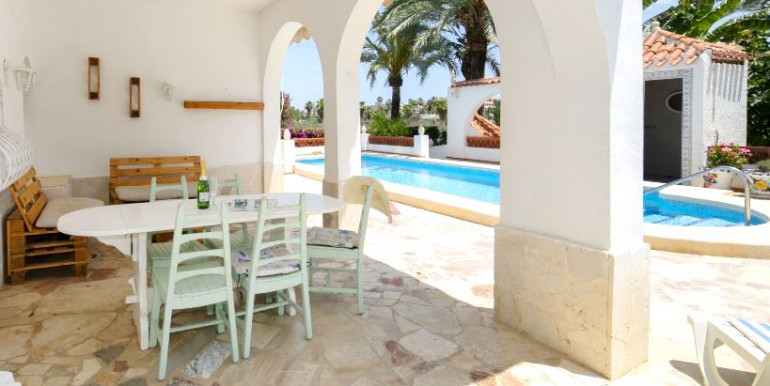 IN ALBIR 800m FROM THE SEA