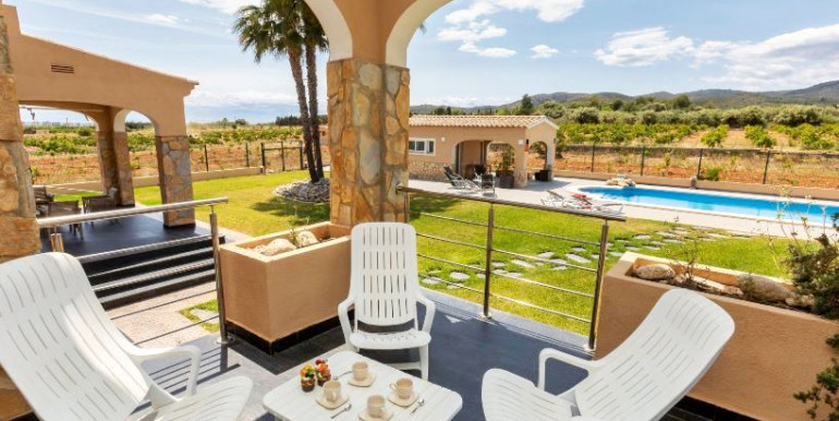 LARGE VILLA IN PEÑISCOLA