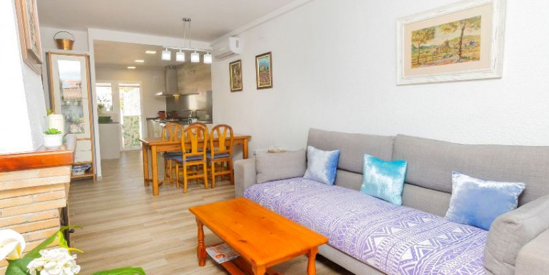 ACOGEDOR CHALET EN CUNIT ACOGEDOR CHALET EN CUNIT