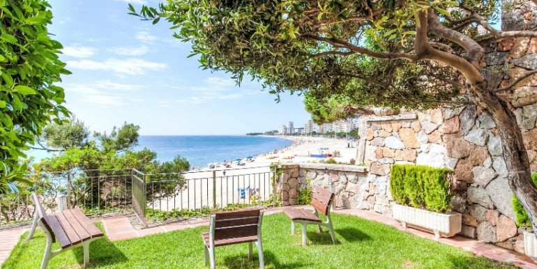 PLAYA DE ARO A 50m DEL MAR PLAYA DE ARO A 50m DEL MAR