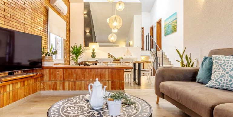 IN DELTEBRE 200m FROM THE SEA IN DELTEBRE 200m FROM THE SEA