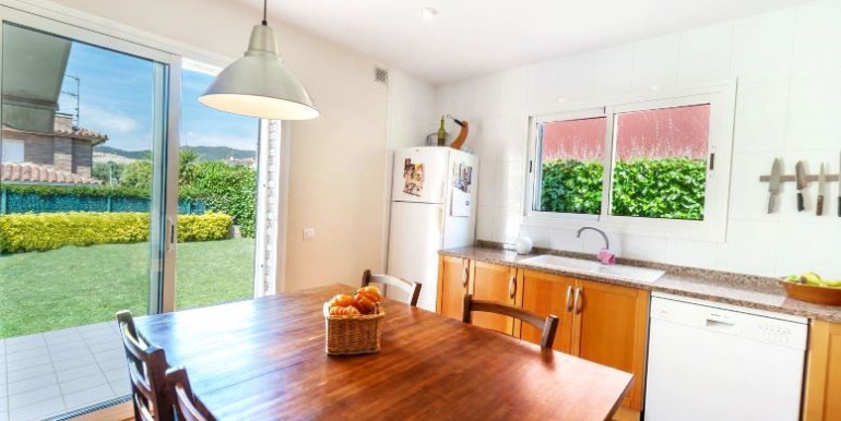 SOLEADA VILLA EN CALONGE SOLEADA VILLA EN CALONGE