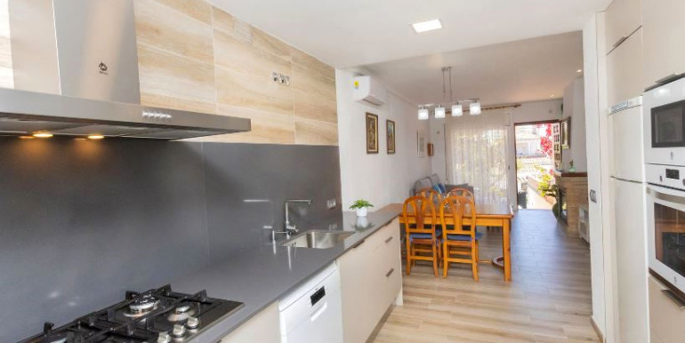 ACOGEDOR CHALET EN CUNIT ACOGEDOR CHALET EN CUNIT