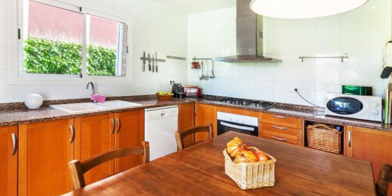 SOLEADA VILLA EN CALONGE SOLEADA VILLA EN CALONGE