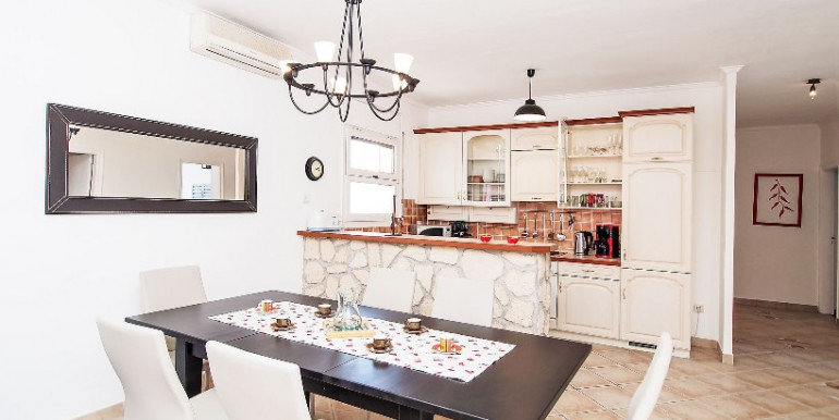 EMPURIABRAVA 1km FROM THE SEA EMPURIABRAVA 1km FROM THE SEA