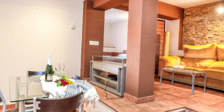 LUMINOSA VILLA EN CALONGE LUMINOSA VILLA EN CALONGE