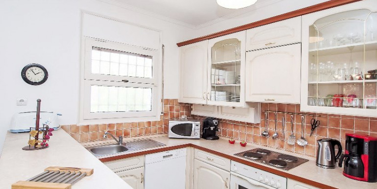 EMPURIABRAVA 1km FROM THE SEA EMPURIABRAVA 1km FROM THE SEA