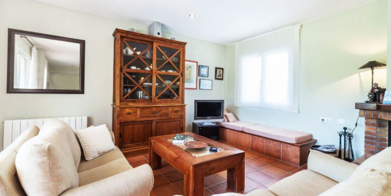 SOLEADA VILLA EN CALONGE SOLEADA VILLA EN CALONGE