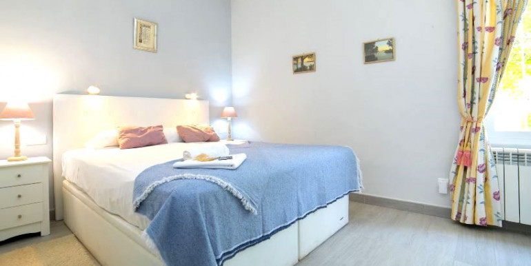 IN ALBIR 800m FROM THE SEA