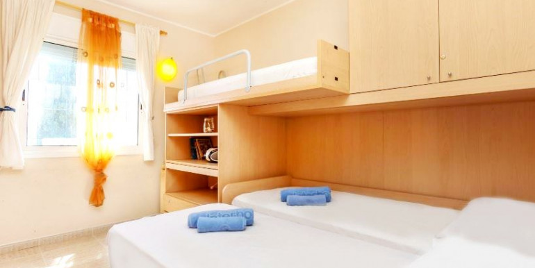 ADOSADA FAMILIAR MIAMI PLATJA ADOSADA FAMILIAR MIAMI PLATJA