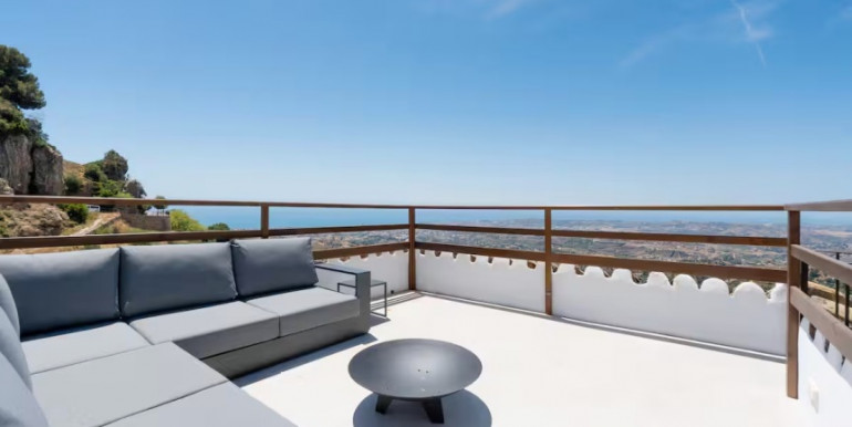 ESPACIOSA VILLA EN MIJAS ESPACIOSA VILLA EN MIJAS