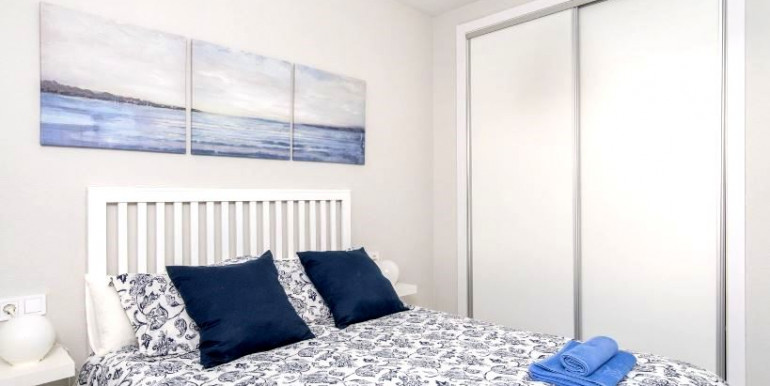 ACOGEDOR PISO TORREMOLINOS