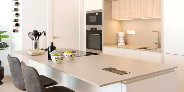 LUJOSO APARTAMENTO FUENGIROLA