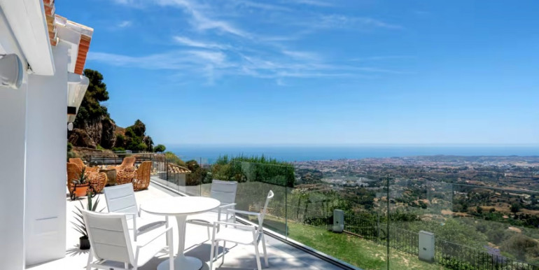 ESPACIOSA VILLA EN MIJAS ESPACIOSA VILLA EN MIJAS