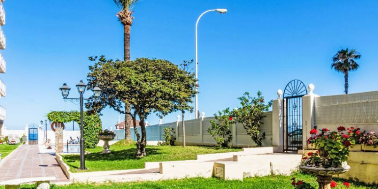 TORREMOLINOS 40m FROM THE SEA