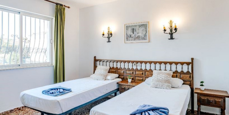 HOLIDAY VILLA IN DÉNIA