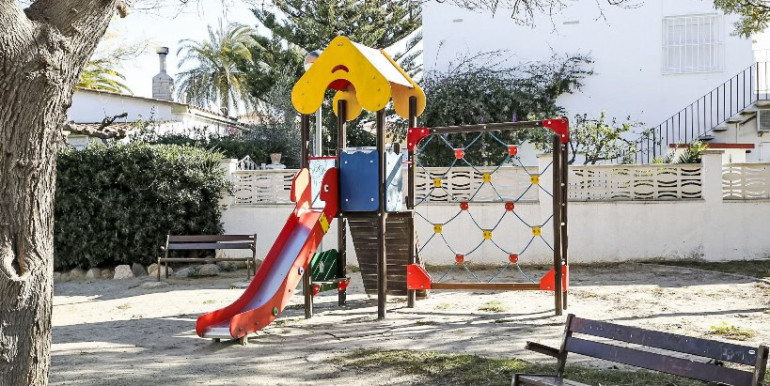 EN CAMBRILS A 190m DEL MAR