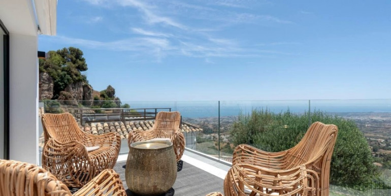 ESPACIOSA VILLA EN MIJAS ESPACIOSA VILLA EN MIJAS