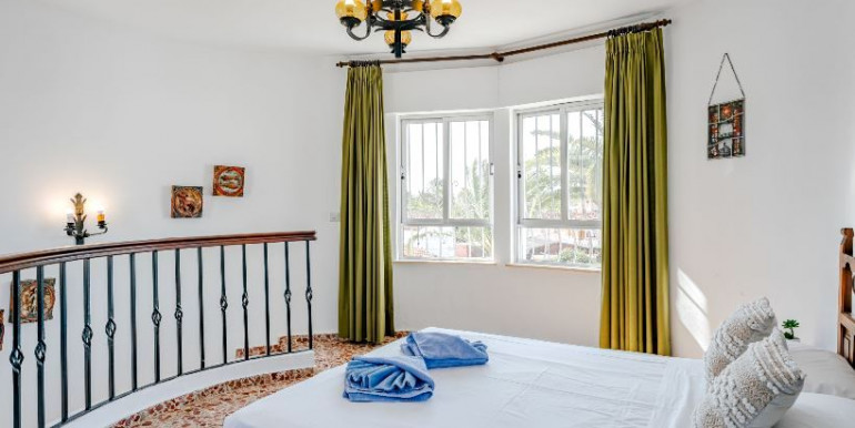 HOLIDAY VILLA IN DÉNIA