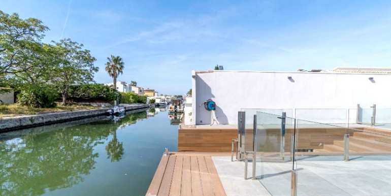 EMPURIABRAVA A 900m DEL MAR EMPURIABRAVA A 900m DEL MAR