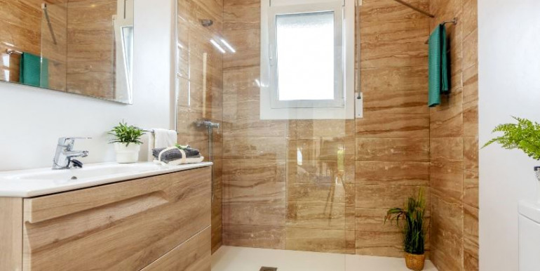 IN DELTEBRE 200m FROM THE SEA IN DELTEBRE 200m FROM THE SEA