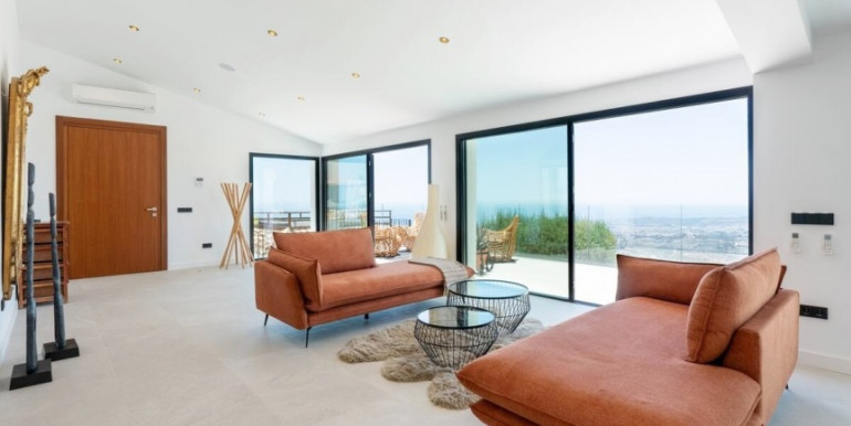 ESPACIOSA VILLA EN MIJAS ESPACIOSA VILLA EN MIJAS